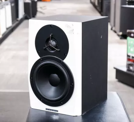 Dynaudio - LYD-5 5'' Powered Reference Monitor (Single) 2